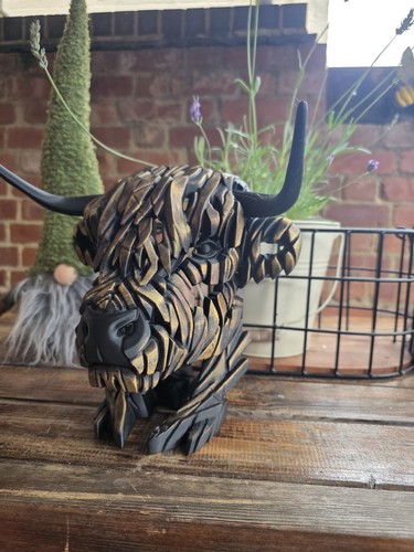 Highland cow bull statue - highland,