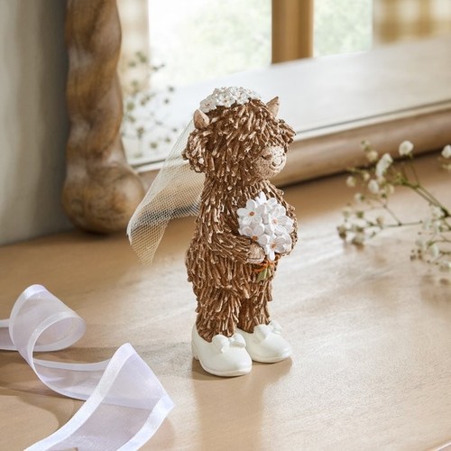 Natural hamish wedding - hamish, mrs
